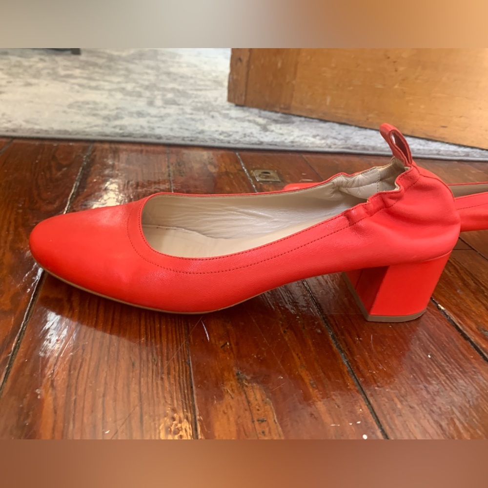 Everlane: The Italian Leather Day Heel Bright Red